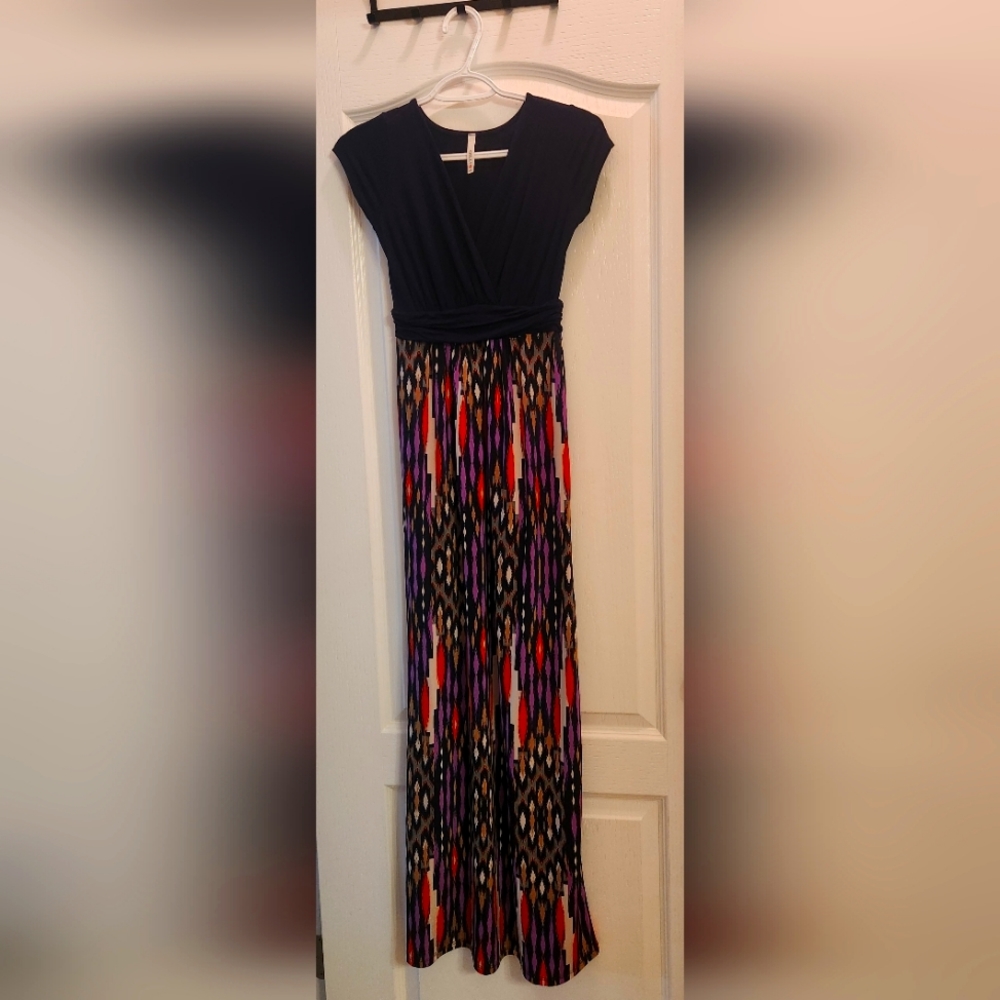 Gilli Maxi Dress Size: S